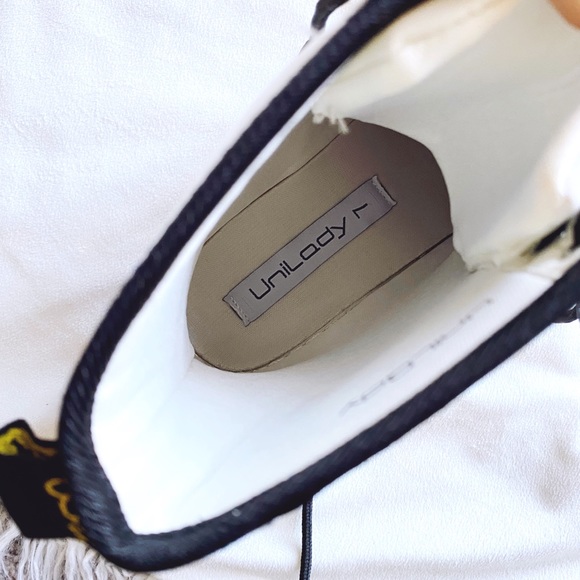 SALE✨ White Platform Lace Up Boots - Picture 5 of 12